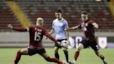 Costa Rica se estrella contra el muro uruguayo en un discreto partido amistoso