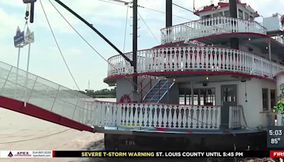 High river levels keep Riverboat Cruises docked near Arch as US Coast Guard restricts river usage