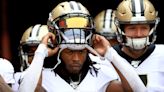 Report: Alvin Kamara, Lou Hedley will play through illness vs. Buccaneers