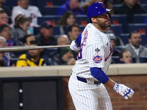 J.D. Martinez has two-hit night in his Mets’ debut: ‘be competitive’