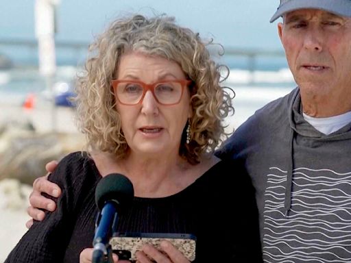 Mother of Australian surfers killed in Mexico gives moving tribute to sons at a beach in San Diego