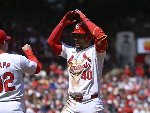 His season now over, Cardinals’ Contreras can’t seem to catch a break —or avoid one