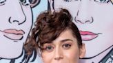 Lizzy Caplan Says She's Here For the Lindsay Lohan Renaissance
