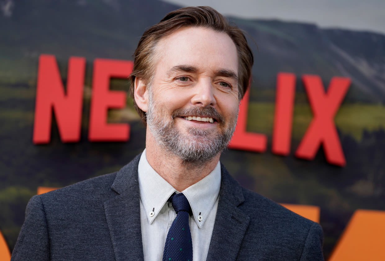 TVLine Items: Will Forte Joins Tina Fey’s Four Seasons, Debate Ratings Drop and More