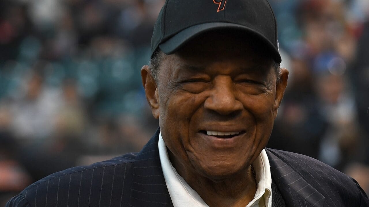 Willie Mays, a baseball giant, dies at age 93