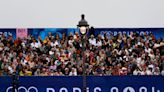 Estricta seguridad y lluvia alrededor del río de Sena en la inauguración de los Juegos Olímpicos de París 2024