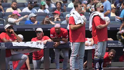 Yankees stars clash with Reds pitchers during national anthem