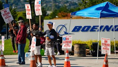 Boeing to meet union in bid to end crippling two-week strike