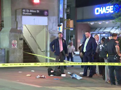 Sunnyside stabbing: 17-year-old girl stabbed to death outside Queens subway station