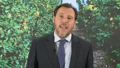 Óscar Puente: "Conozco a algún asesor que sufre con los limones aunque no deje de añadirlos a sus ocho gin-tonics diarios"