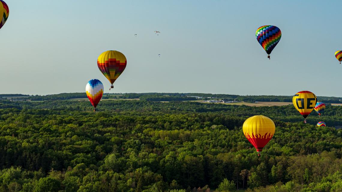 Hot air balloons this weekend at Letchworth State Park