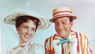 Dick Van Dyke Reminisces on Filming ‘Mary Poppins’ With ‘Gorgeous’ Julie Andrews