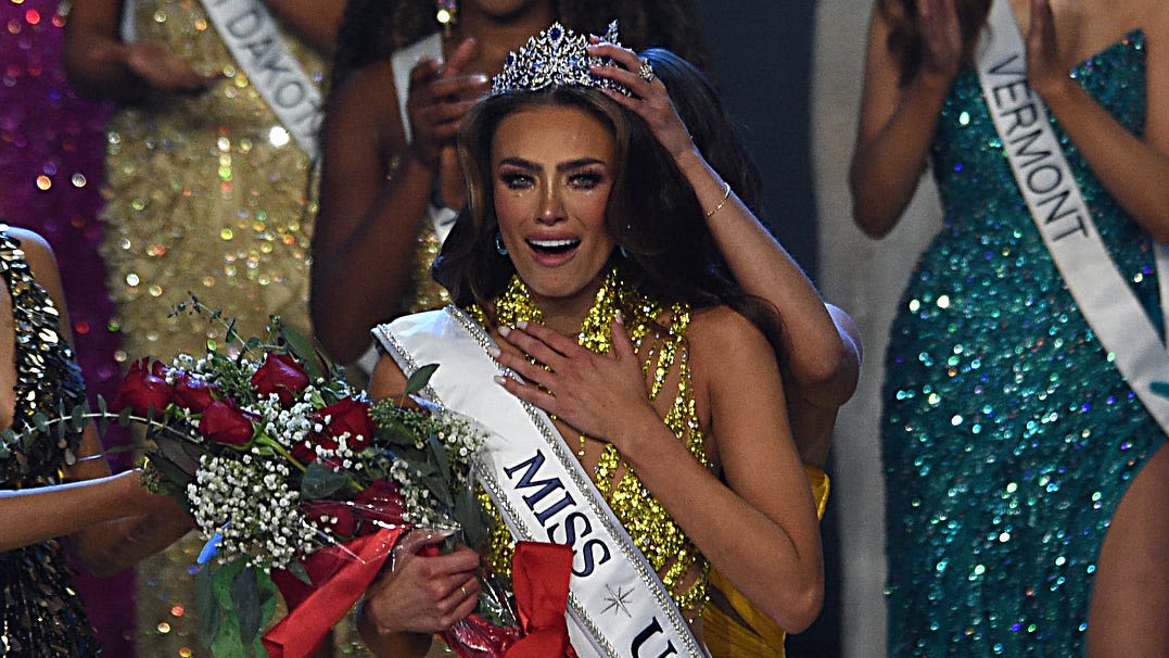 Miss USA and Miss Teen USA's moms say they were 'abused, bullied, and cornered'