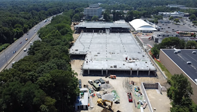 The first Connecticut Wegmans Food Markets begins hiring full time workers for its Norwalk store.