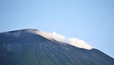 Volcano in Philippines Erupts, Prompting Evacuation of Residents