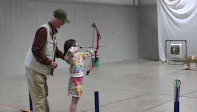 Mule Deer Days brings seasoned hunters and nature fans together