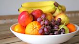 ‘Dolorosa’ razón por la que estas frutas nunca se deben comer en la calle