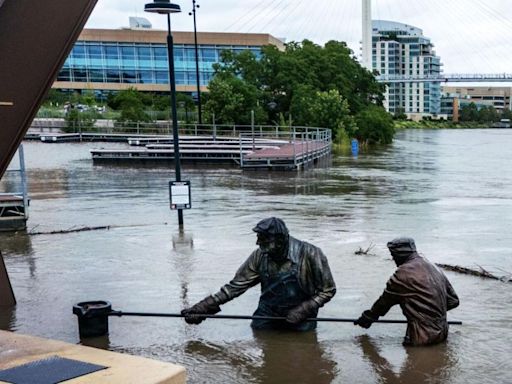 Missouri River water levels peak around Omaha, but more rain likely coming