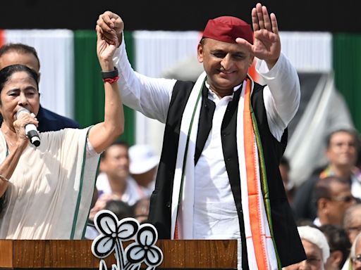 Mamata Banerjee, Akhilesh Yadav launch joint attack against BJP from TMC’s Martyr’s Day rally