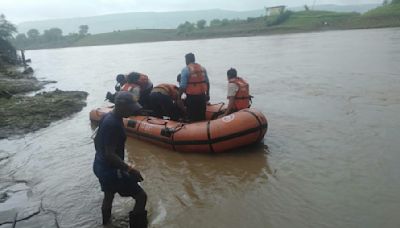 ...-Old Boy Swept Away In Drain Amid Heavy Rainfall In Jabalpur; No Clue After 20 Hours of Rescue Operation
