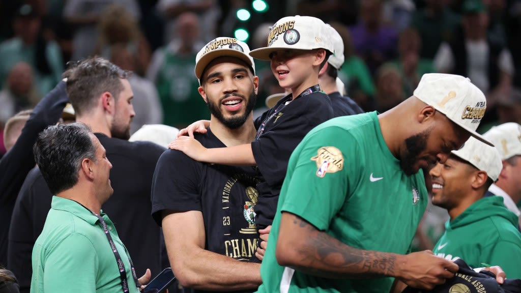 Jayson Tatum shared a beautiful moment with his son after the Celtics won the 2024 NBA Finals