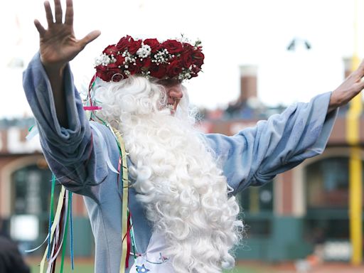 Bill Walton's Long, Strange Trip With the Grateful Dead