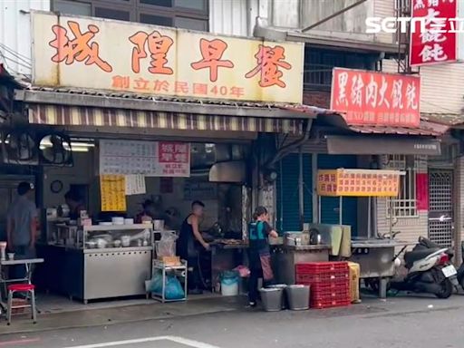 宜蘭城隍早餐店下月熄燈 老饕不捨「鎮店三寶」！排隊人潮不絕