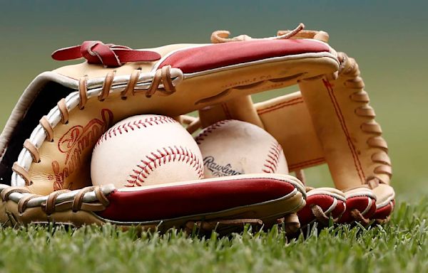Birmingham-Southern baseball advances to DIII College World Series, as school shuts down