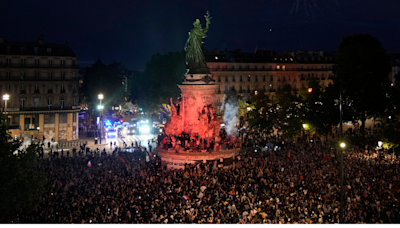 France: Protests Break Out In Paris And Lyon After Exit Poll, Smoke Bombs Go Off | VIDEOS