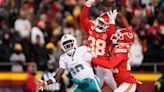 Tyreek Hill felt 'disrespected' when Chiefs gave his No. 10 jersey to Isiah Pacheco