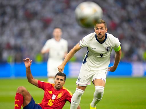 England's Harry Kane and Spain's Dani Olmo end Euro 2024 in a 6-way tie for Golden Boot top scorer
