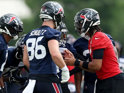 Texans Make Host of Roster Moves to Start Training Camp