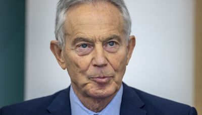 Blair urges Starmer to introduce ID cards and ‘avoid vulnerability on wokeism’