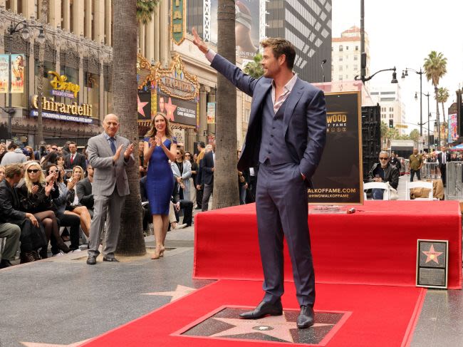 Chris Hemsworth Mistook Handprints at Chinese Theater for a Walk of Fame Star: ‘Someone Told me, ‘No, That’s Not What This Is”