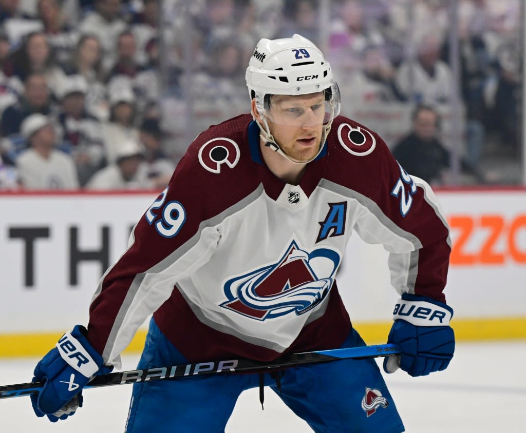 Avalanche star Nathan MacKinnon named Hart Trophy finalist for fourth time