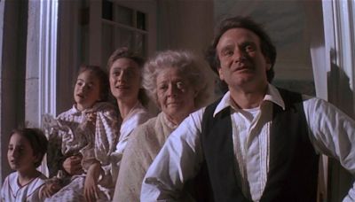 Fans spot crazy coincidence in Maggie Smith and Robin Williams' Hook scene