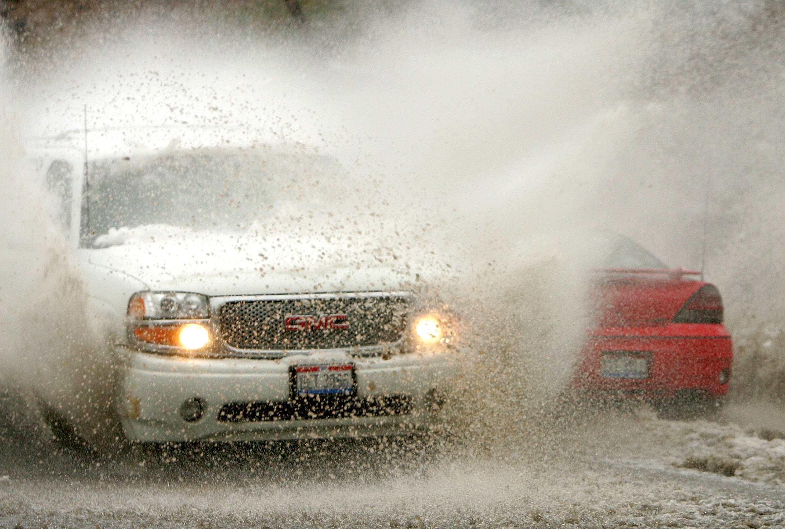 Videos show Cleveland battered by storm after tornado warning issued