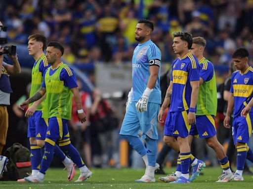 Ex-United GK Romero banned by Boca for fan spat