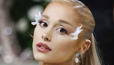 Watch: Ariana Grande's Glinda narrates new 'Wicked' trailer