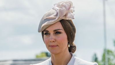 Lluvia de críticas al último retrato de Kate Middleton: "Es una burla hacia ella"