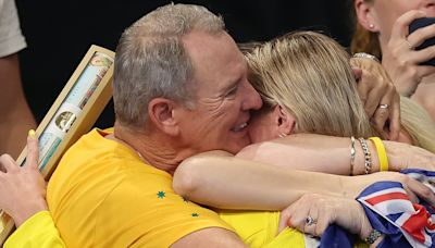 Parents of Aussie Olympics stars get very special gifts at Paris Games