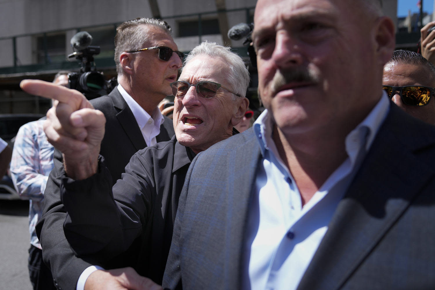 'You are gangsters': Robert De Niro clashes with pro-Trump protesters