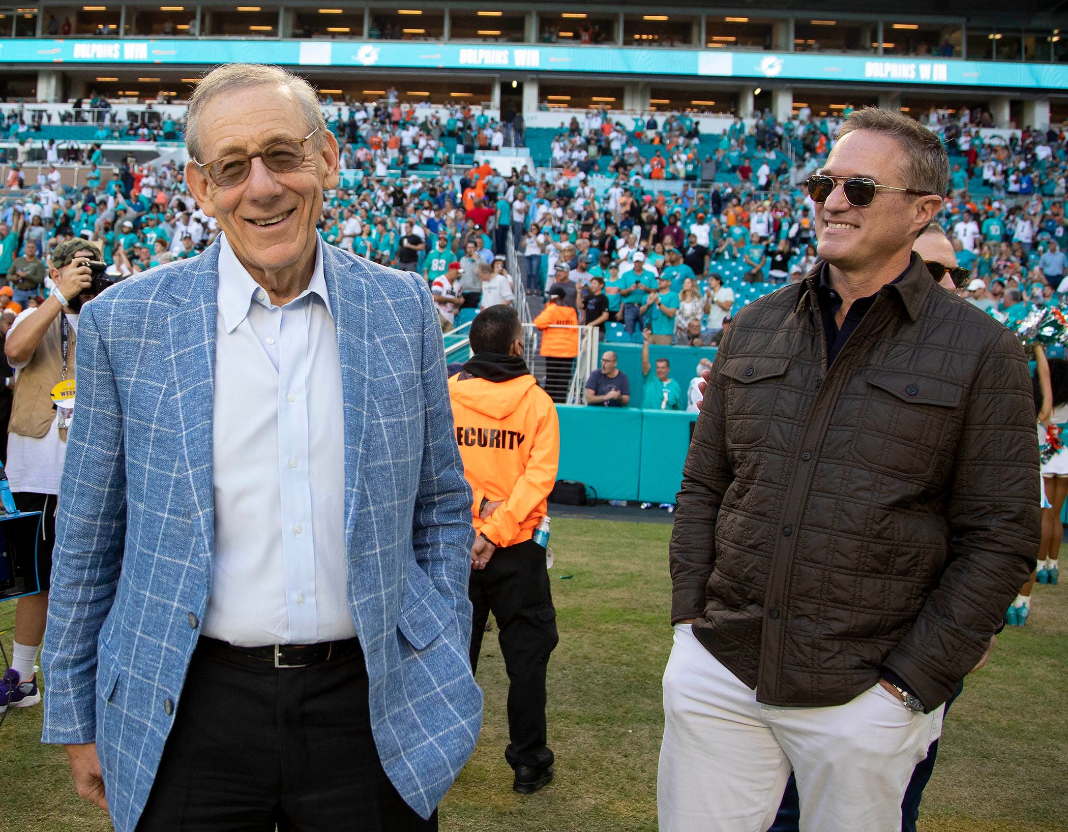 Stephen Ross isn't selling control of Miami Dolphins, CEO Tom Garfinkel says