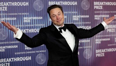 Elon Musk mocks Microsoft amid major cloud service outage, retweets Indian meme