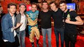 Simon Cowell revela arrependimento em relação ao One Direction