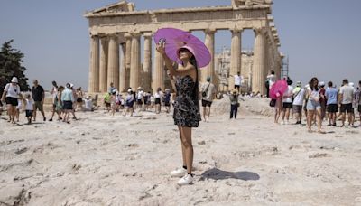 Greece: Warning issued to tourists as 'high temperatures will be more and more frequent'