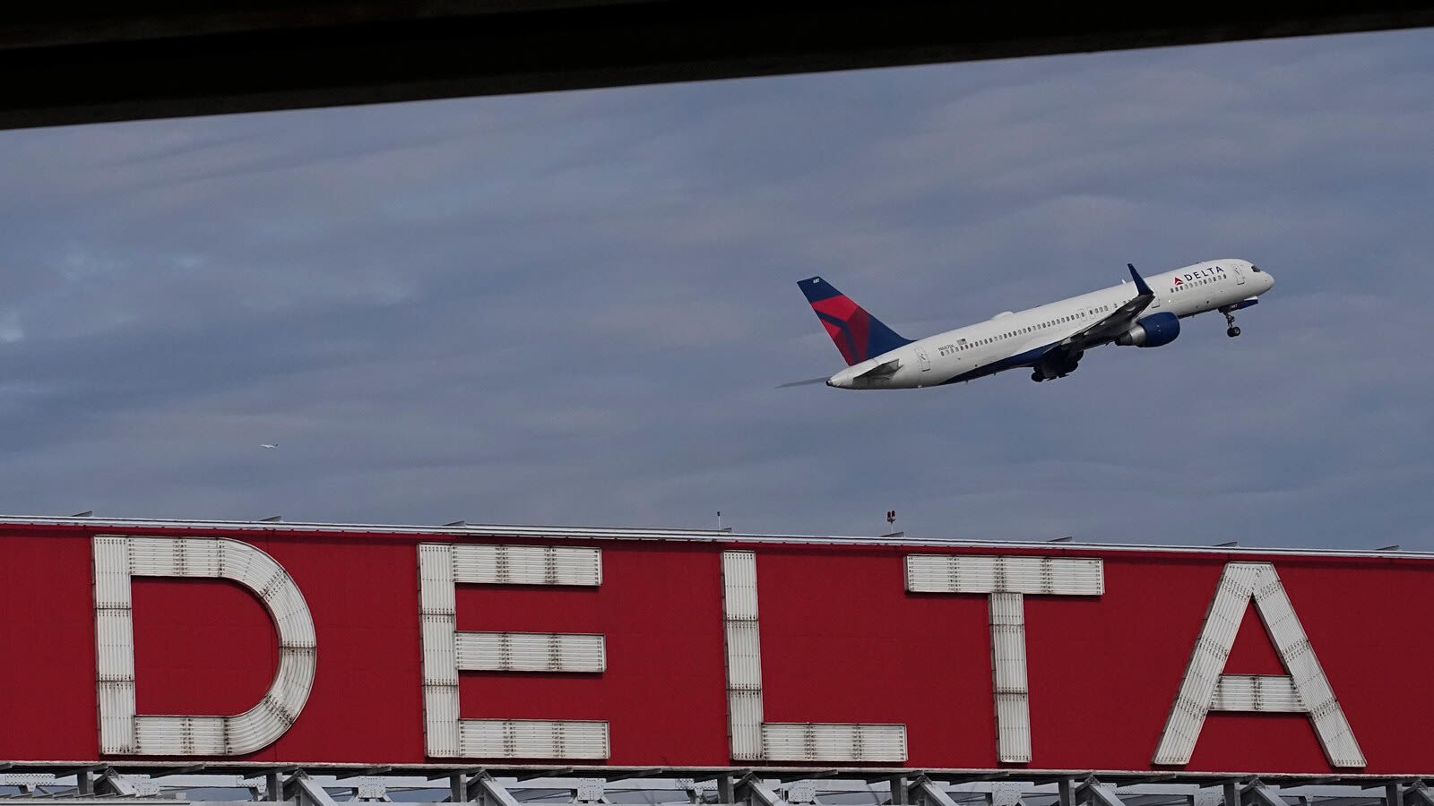 Delta and an airline that doesn't fly yet say they'll run flights between the US and Saudi Arabia