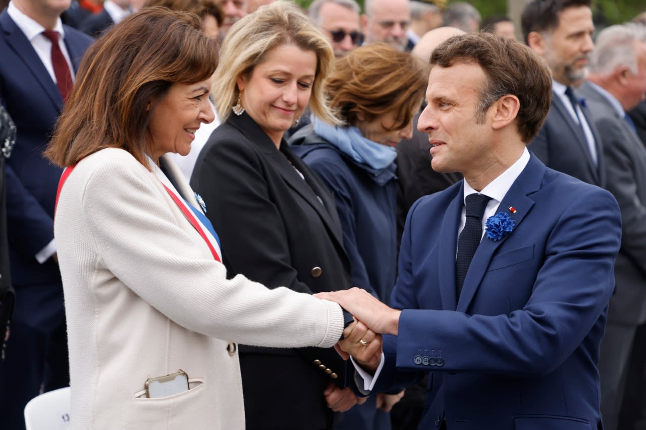 Paris mayor is confident that water quality will allow Olympic swimming in the River Seine