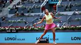 Sabalenka sufre, pero se mete en la tercera ronda en Madrid