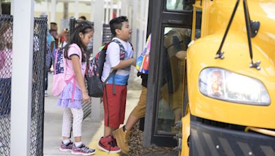 When does school start in Lake County, Florida?